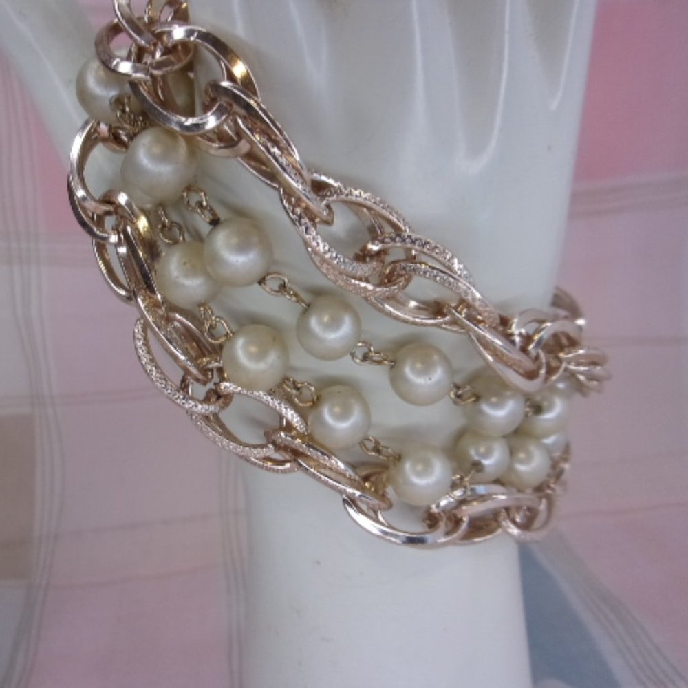 Tara Gold Aluminum Faux Pearl Bracelet 8" L